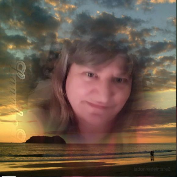 Meet your Posher, Karen - Picture 1 of 1